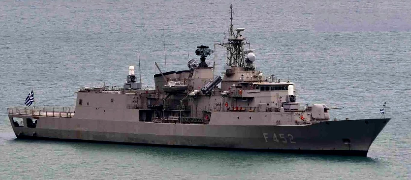 Βλάβη στη φρεγάτα F452 «ΥΔΡΑ»: Δεν πάει στη Λιβύη - Την αντικαθιστούν με τη φρεγάτα F453 «ΣΠΕΤΣΑΙ»